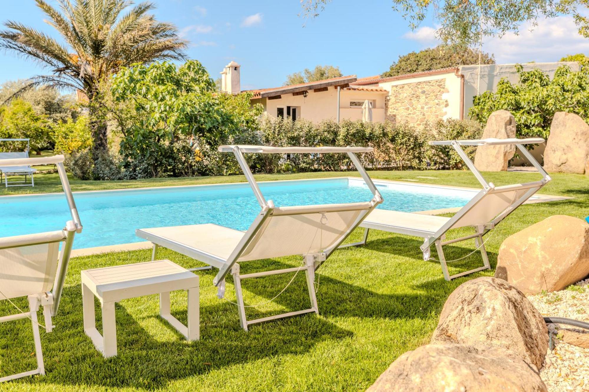 Stazzo San Teodoro Il Ginepro Piscina Condivisa 아파트 외부 사진